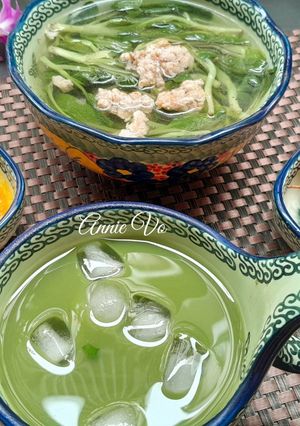 Hình của món Cơm nhà hai món hấp dẫn.