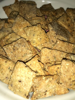 Una foto de Galletitas saladas saludables♥️