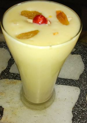 A picture of Mango shake.