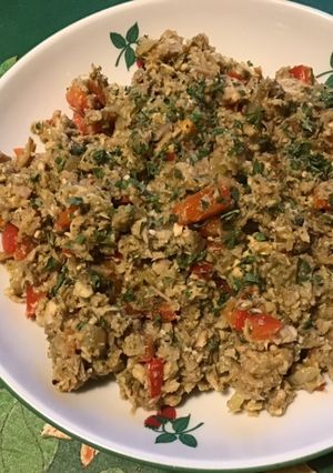 Une photo de Chapon haché aux poivrons rouges et pesto