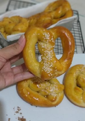 Foto resep Pretzel Cinnamon Wijen No Mixer!