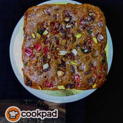 A picture of Christmas cake.