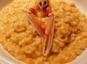 Una foto di risotto agli scampi