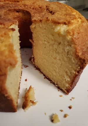A picture of Nine Egg Pound Cake.