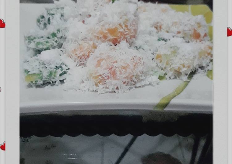 KLEPON WARNA-WARNI