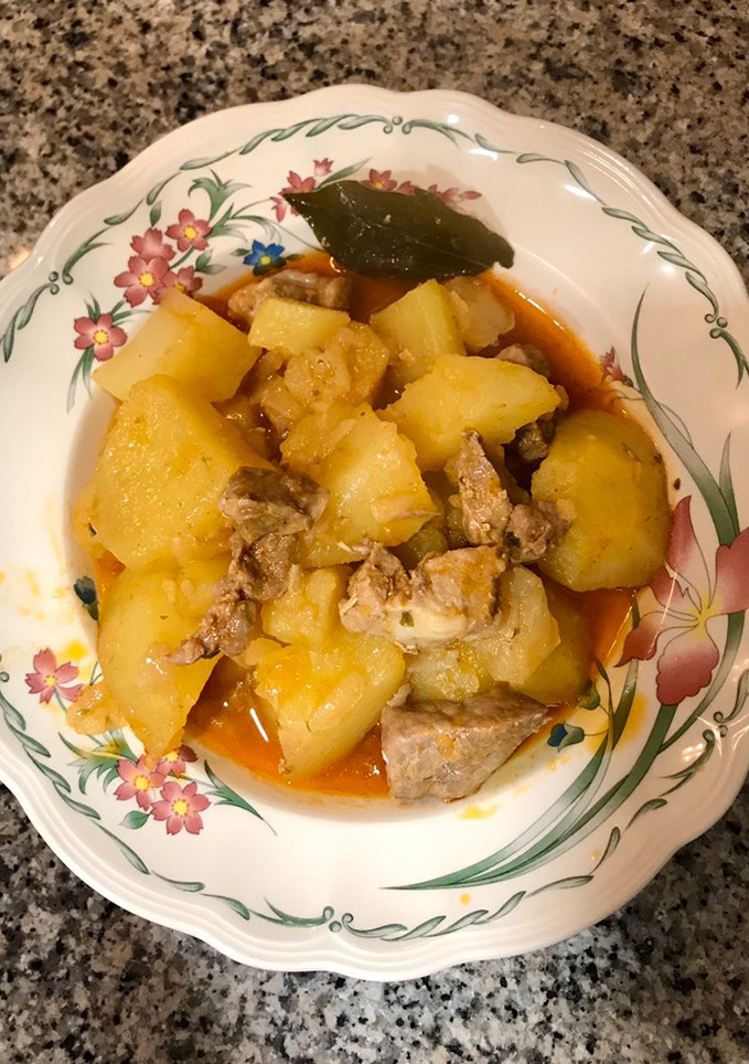 Una foto de Patatas cocidas con carne