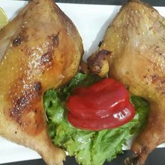 A picture of Grilled chicken thighs.
