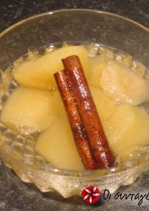 A picture of Apple compote.