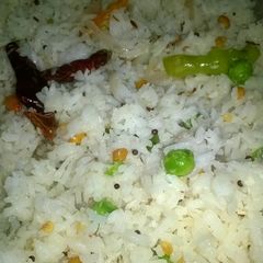 A picture of Quick & tasty coconut peas rice.
