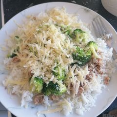 A picture of Tuna rice.