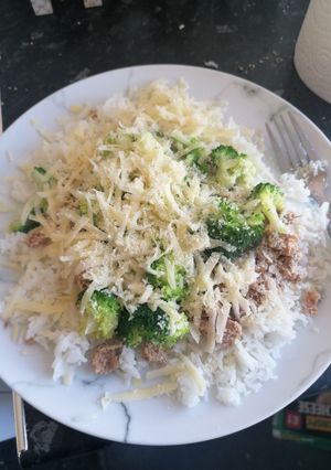 A picture of Tuna rice.