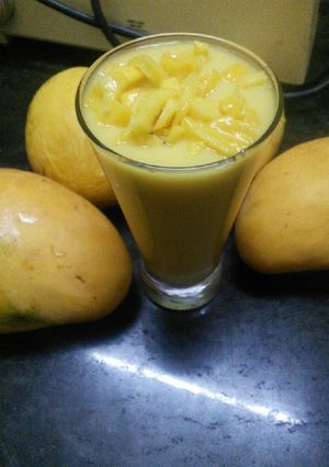 A picture of Mango smoothie.