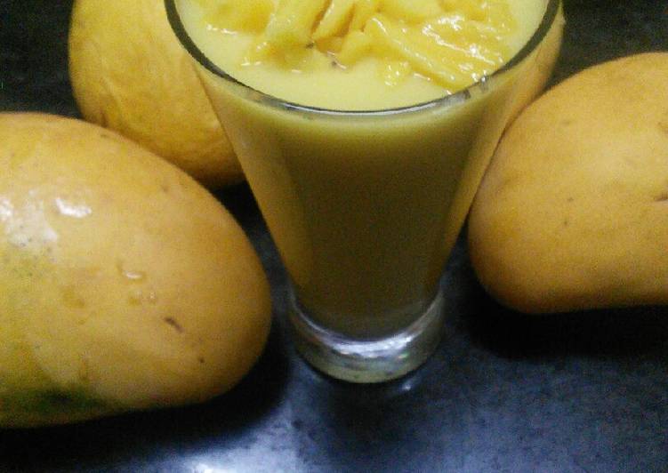 Recipe of Quick Mango smoothie