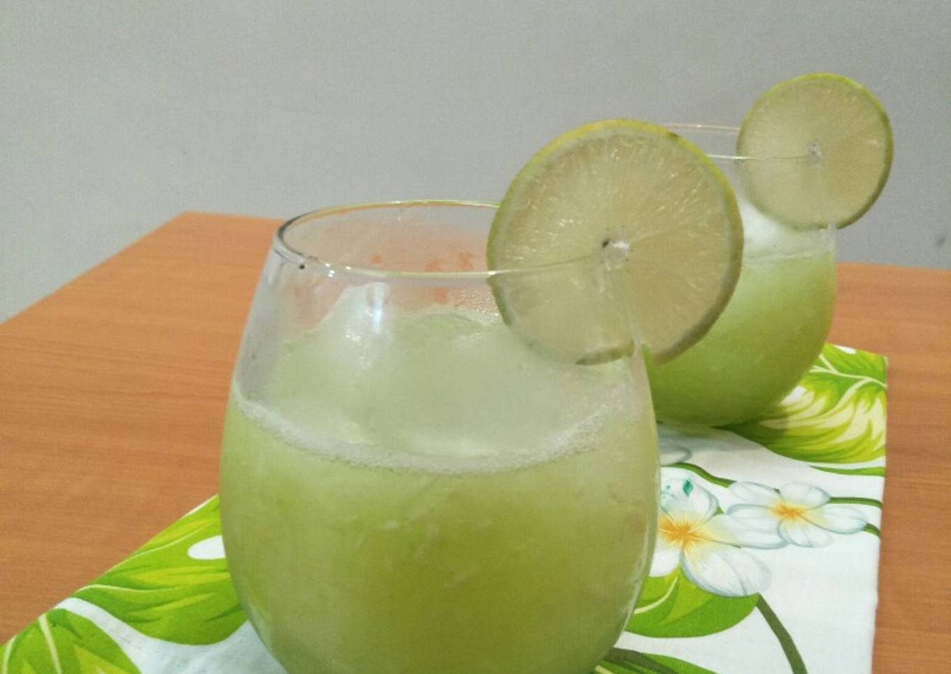297. Es Timun Ceria