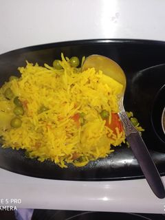 ताहरी (Tahri recipe in hindi) रेसिपी मुख्य फोटो
