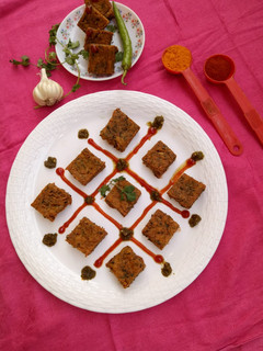 कोथिंबीर वडी (Kothimbir Vadi recipe in Hindi) रेसिपी मुख्य फोटो