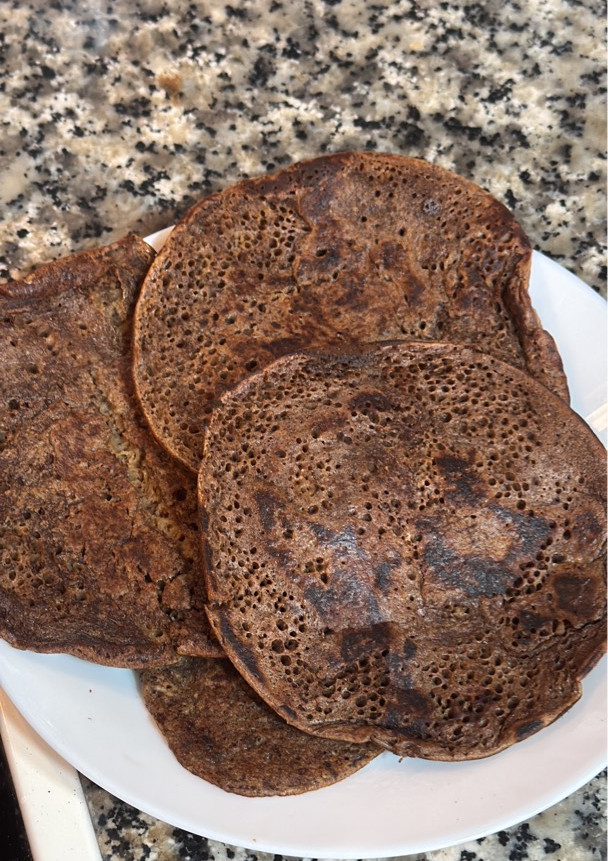 Una foto de Tortitas de avena y chocolate puro