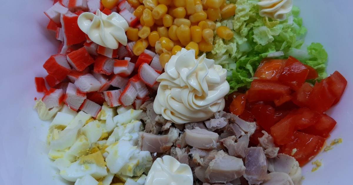 Салат с пекинской капустой и копченой курицей, рецепты с