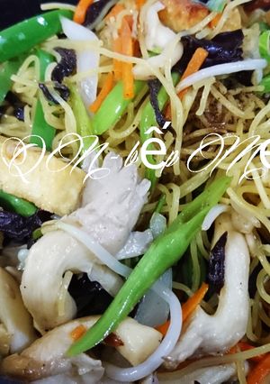 Hình của món Mì xào chay.