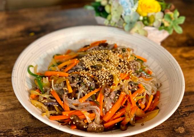 Steps to Make Super Quick Homemade Korean Noodle ‘Japchae’ 잡채