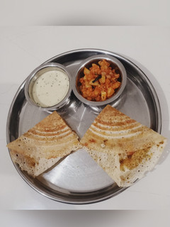 મસાલા ઢોસા (Masala Dosa Recipe In Gujarati) રેસીપી મુખ્ય ફોટો