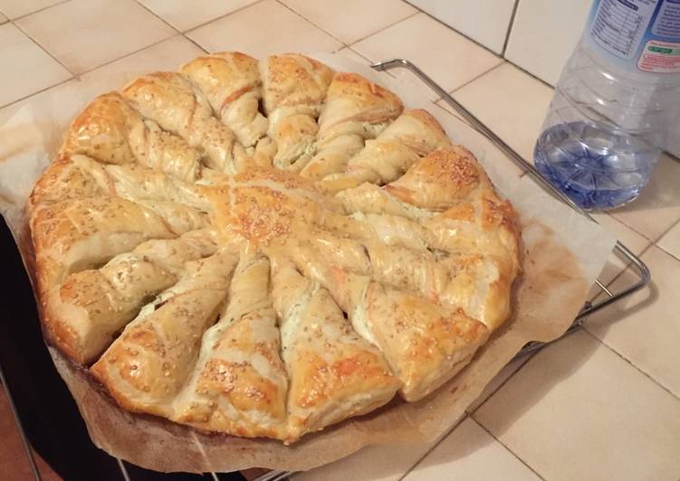 How to Prepare Quick Tarta de salmón