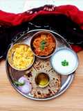 Baigan no bharta/ringan no olo and bajri no rotla