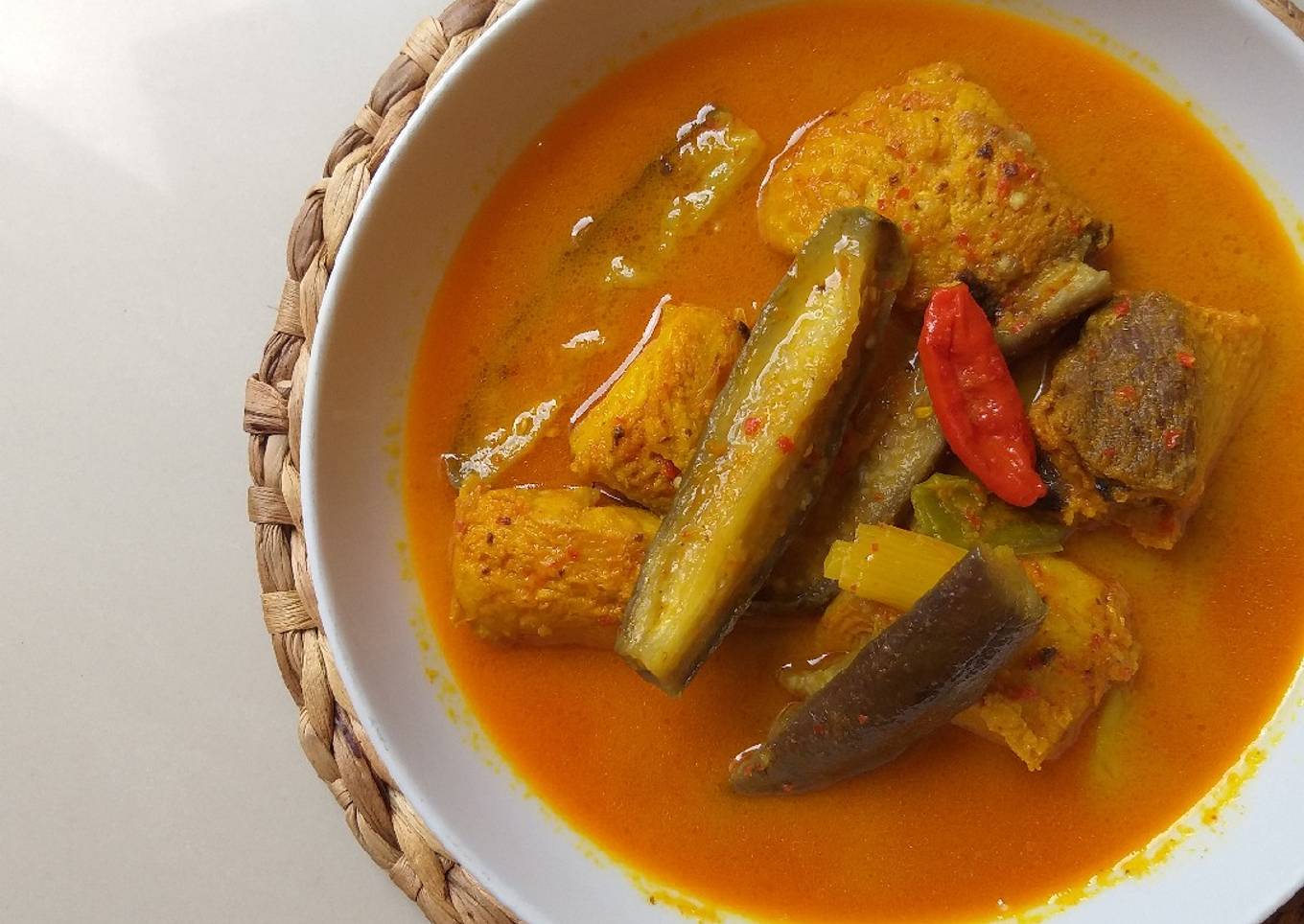 Tuna Terong bumbu kuning