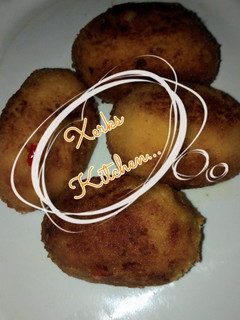 A picture of Egg kabab.