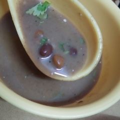 A picture of Black chana soup.