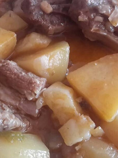Una foto de Costillas de ternera con patatas