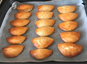 Φωτογραφία της συνταγής 🥟🥟Τυροπιτάκια κουρού με γιαούρτι ανθότυρο παρμεζάνα 