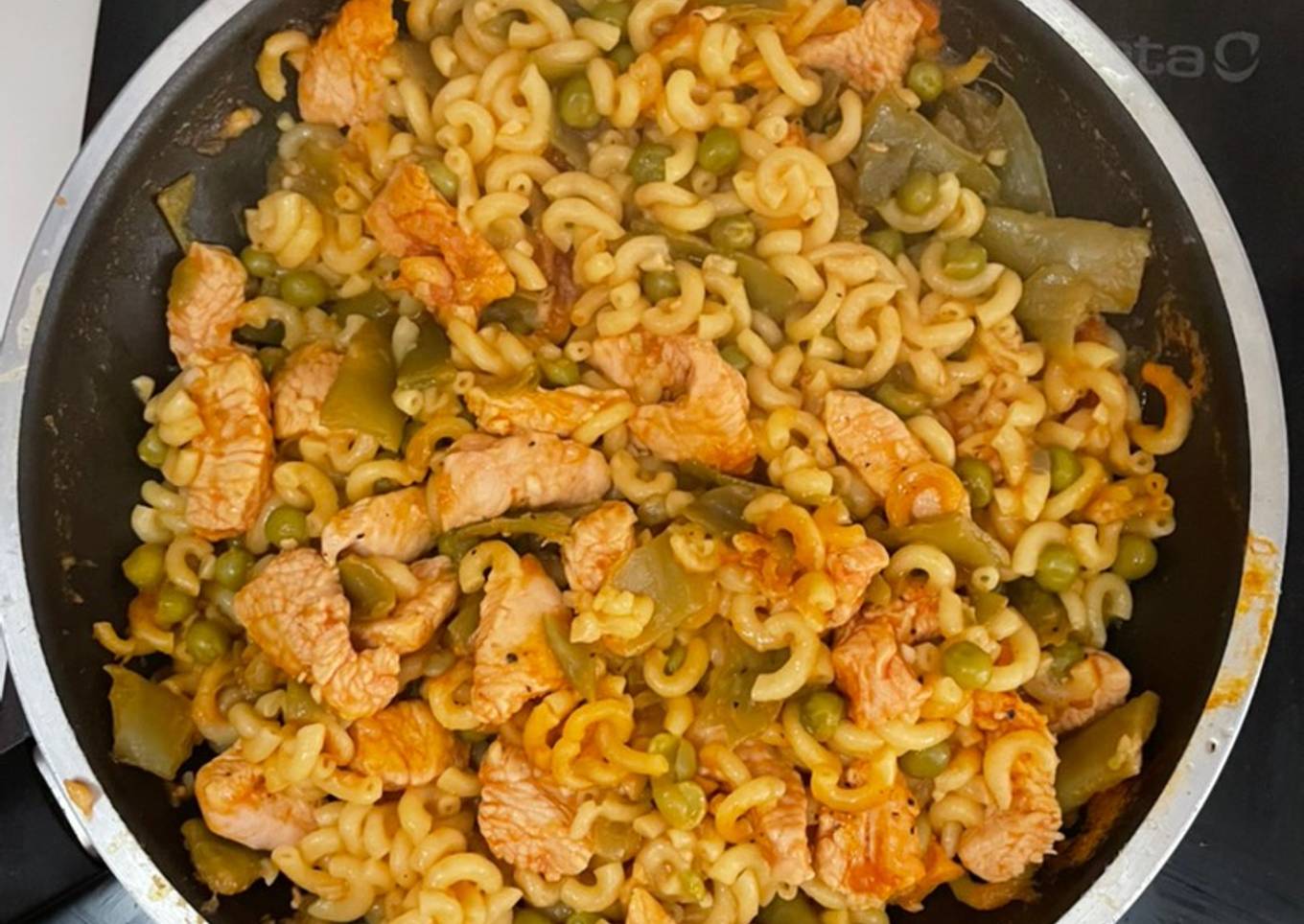 Fideuá con pollo y verduras 🥘