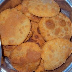 A picture of Stuffed bhatoora.