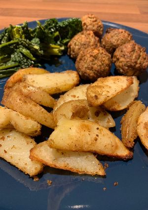 A picture of Awesome potato wedgies.