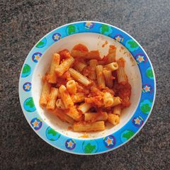 A picture of Cheesy tomato Pasta.