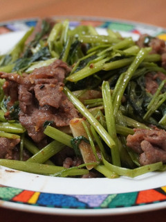 沙茶牛肉炒空心菜 的食譜成品照片