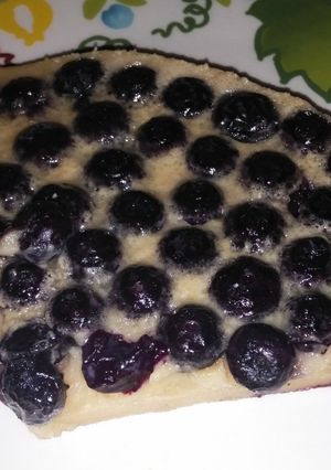 Una foto de Clafoutis de arándanos