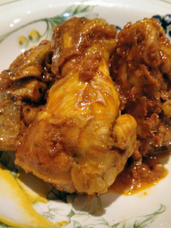 Una foto de Pollo en adobo
