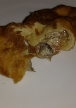 Una foto de Empanadas de Champiñones con Crema Fritas