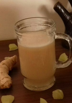 આદુ આમળાનું શરબત (Ginger Amla Sarbat Recipe in Gujarati) રેસીપી મુખ્ય ફોટો