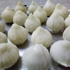 A picture of Ukadi che Modak.
