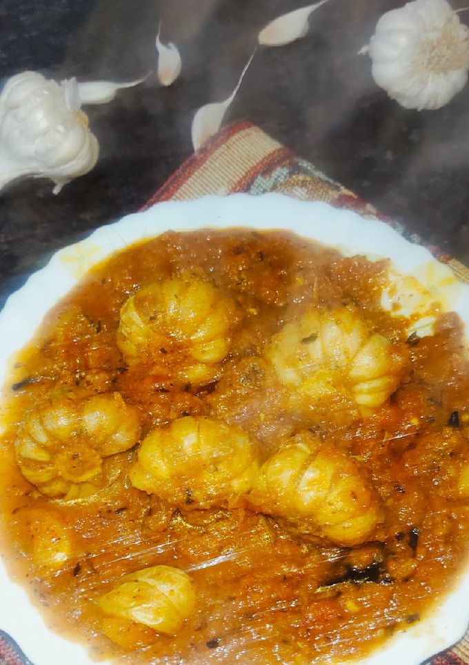 साबुत लहसुन की सब्जी (sabut lehsun ki sabzi recipe in Hindi) रेसिपी मुख्य फोटो