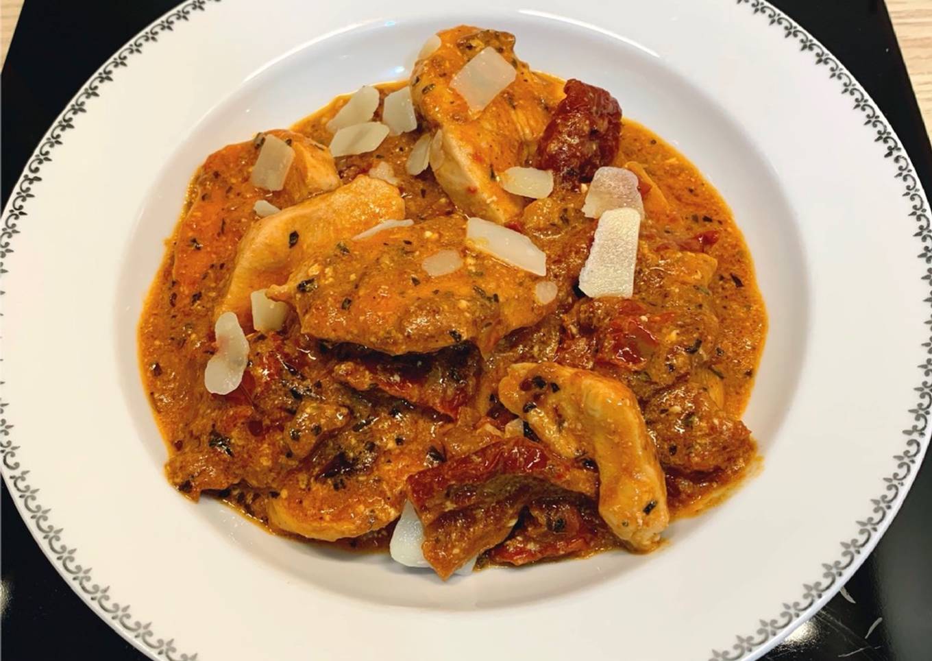 Poulet sauce pesto rosso et tomates séchées