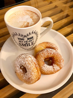 Una foto de Donuts glaseadas