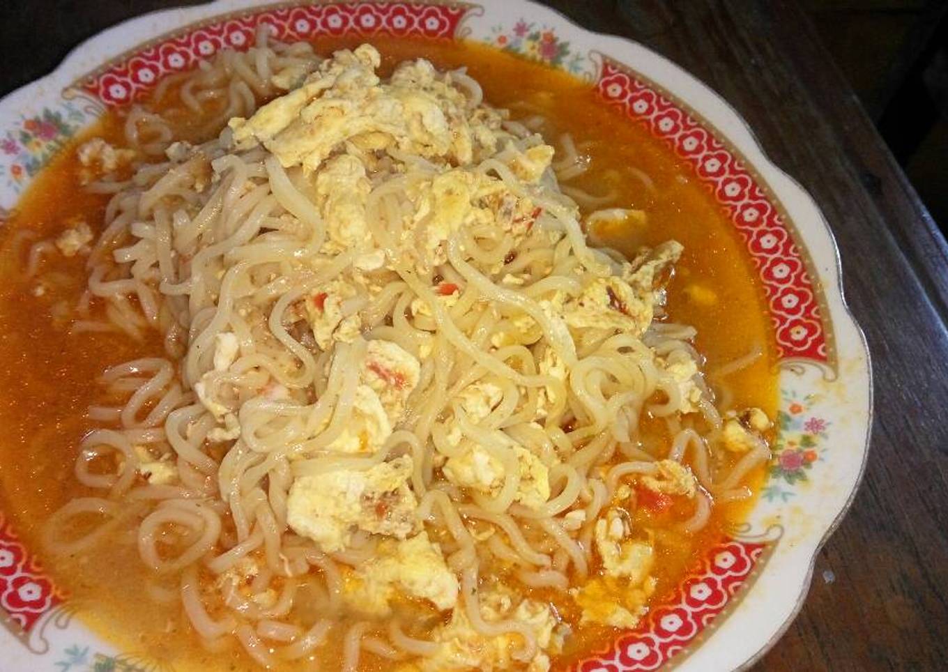 Mie rebus telur alakadarnya