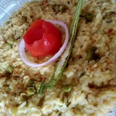 A picture of Peas masala khichdi.