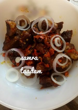 A picture of Peppered meat.