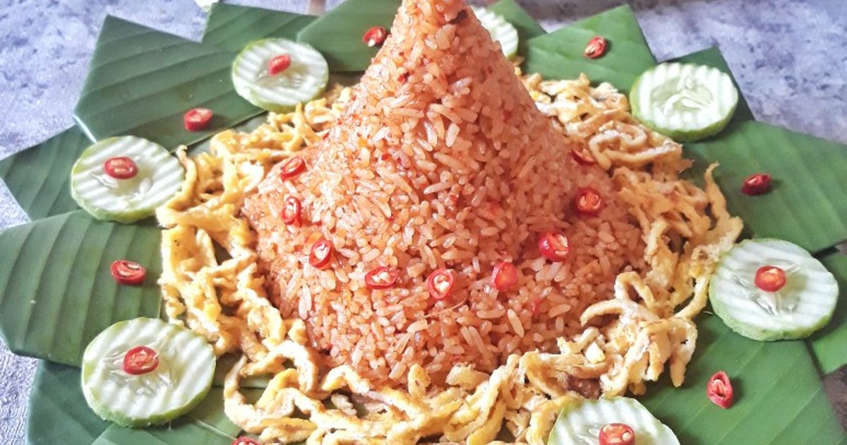 Tumpeng Nasi Goreng Terasi