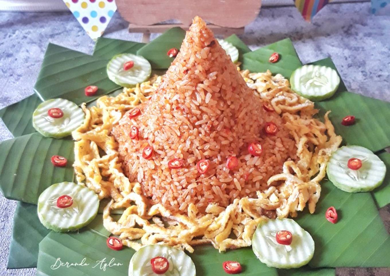 Tumpeng Nasi Goreng Terasi